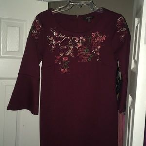 Floral bell sleeve dress!